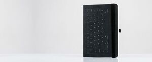 CUADERNO TECLADO NEGRO A5 TAPA BLANDA PAPEL PUNTEADO