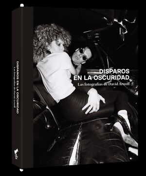 DISPAROS EN LA OSCURIDAD