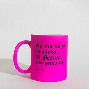 TAZA NO ME HAGO LA SANTA (GRIS/MORADA)