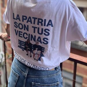 CAMISETA LA PATRIA SON TUS VECINAS JAVITXUELA (UNISEX TALLA XXL)
